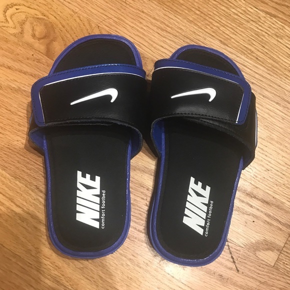 nike soccer slides